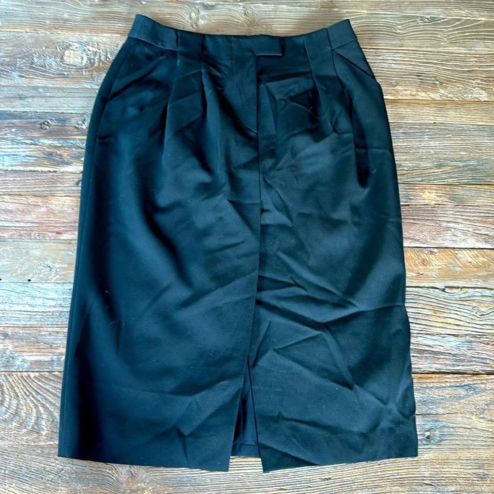 Giorgio‎ Armani wool midi length pencil skirt EUC size 42